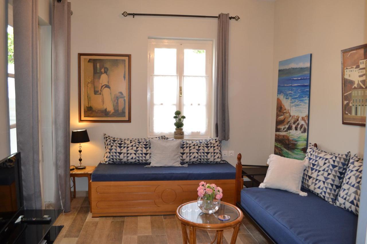 Perakis Apartments Hydra  Esterno foto
