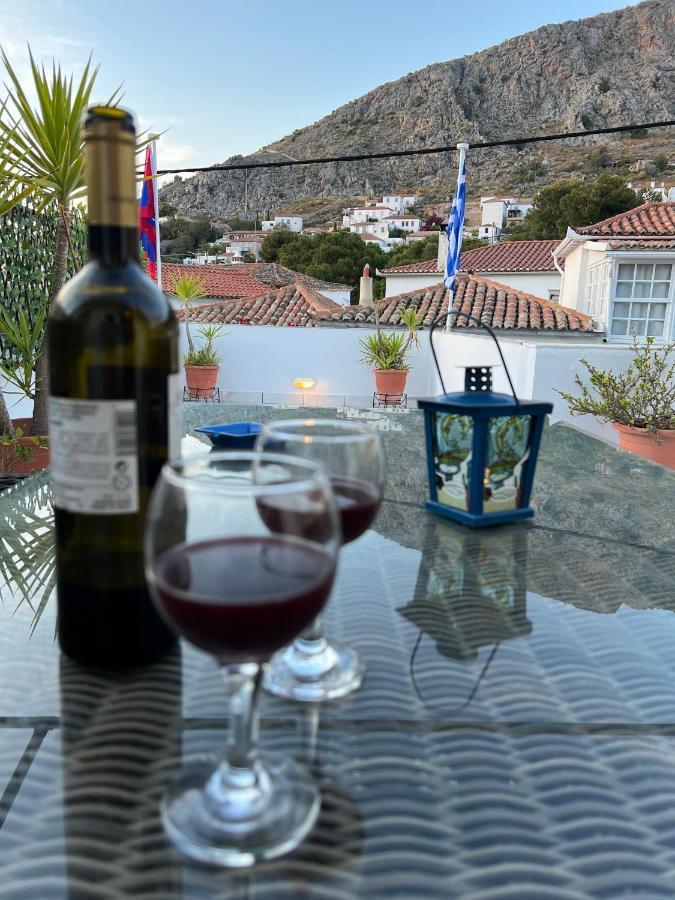Perakis Apartments Hydra  Esterno foto