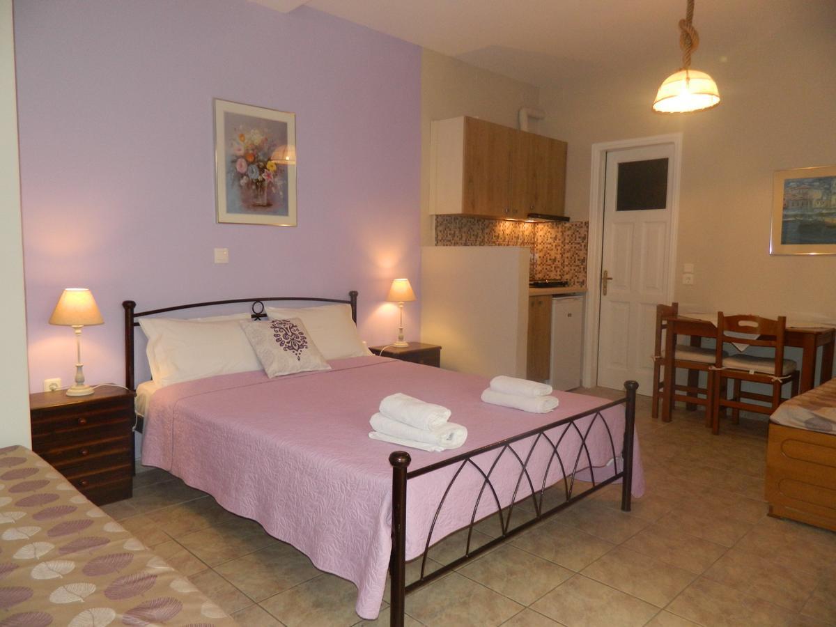 Perakis Apartments Hydra  Esterno foto